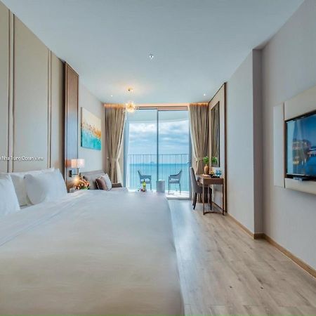 Panorama Lyn Beachfront Apartment Nha Trang Exterior photo