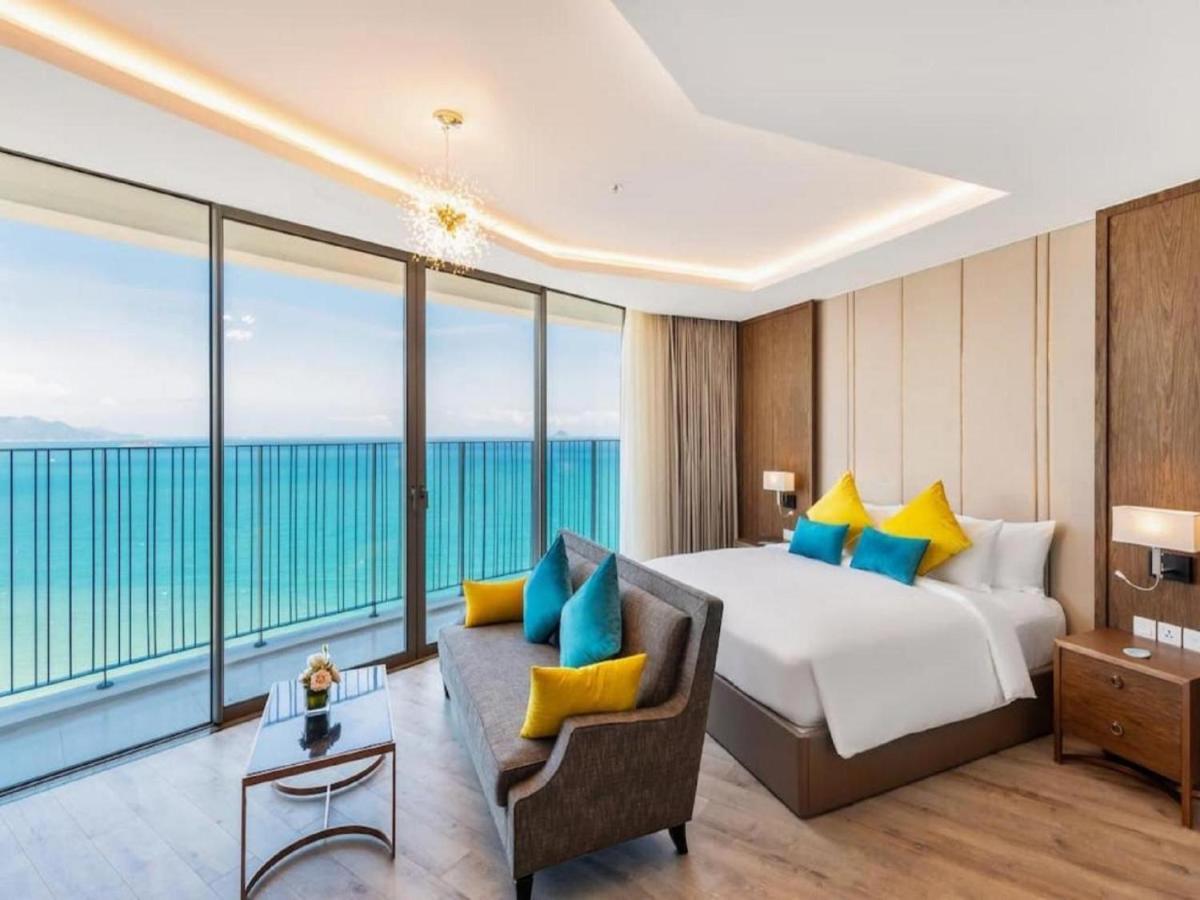 Panorama Lyn Beachfront Apartment Nha Trang Exterior photo