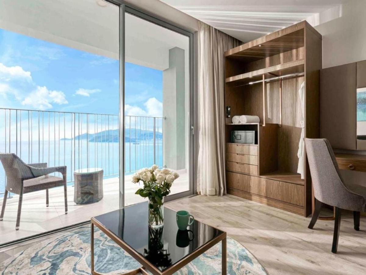 Panorama Lyn Beachfront Apartment Nha Trang Exterior photo