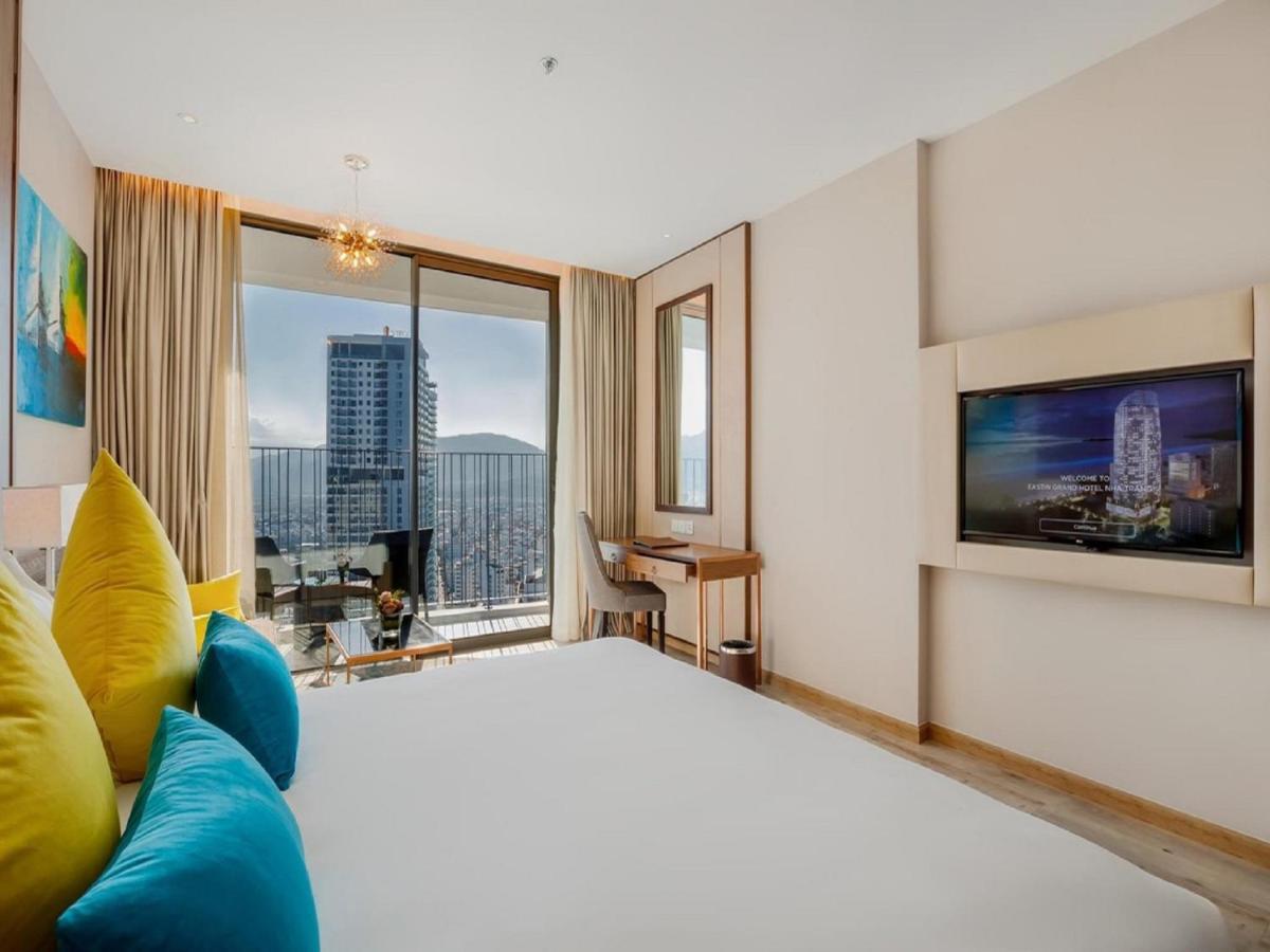 Panorama Lyn Beachfront Apartment Nha Trang Exterior photo